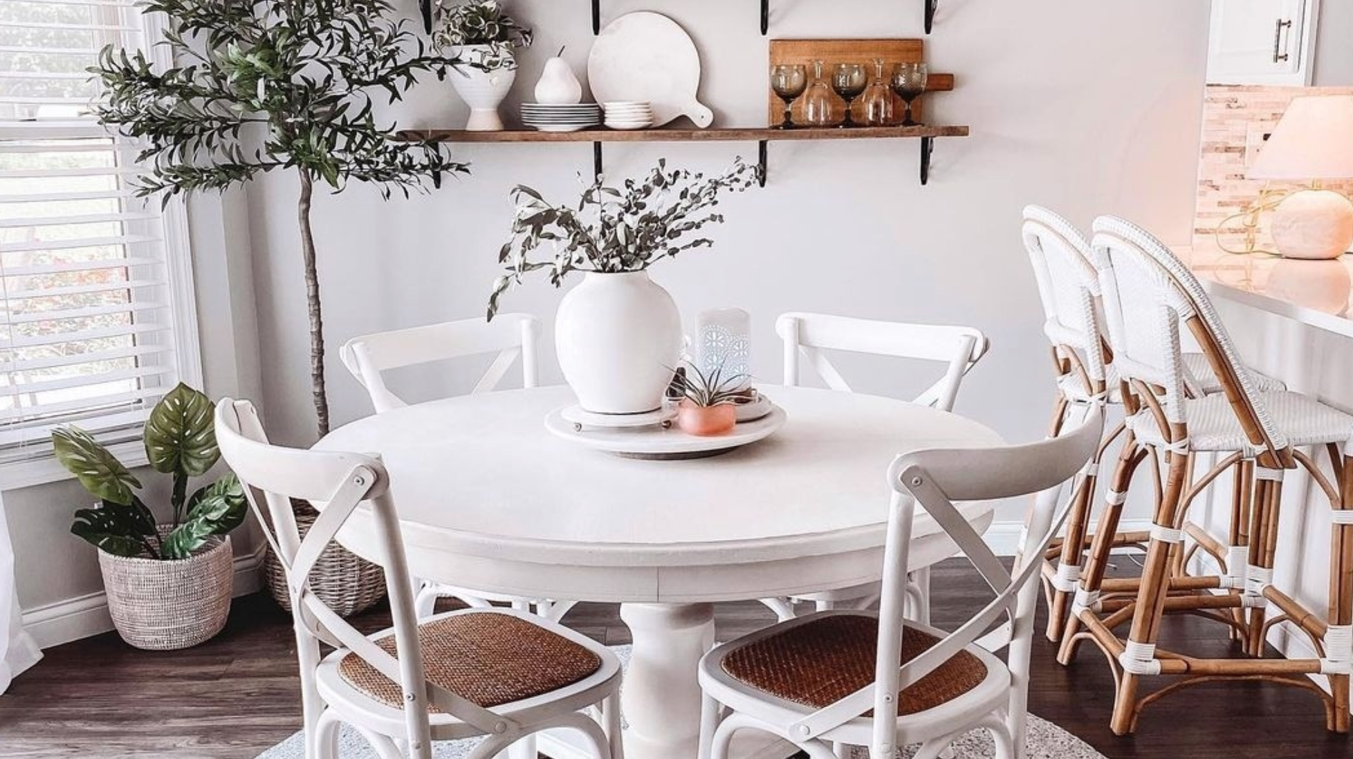 What Are The Best Trendy Indoor Faux Trees For Your Home Décor?