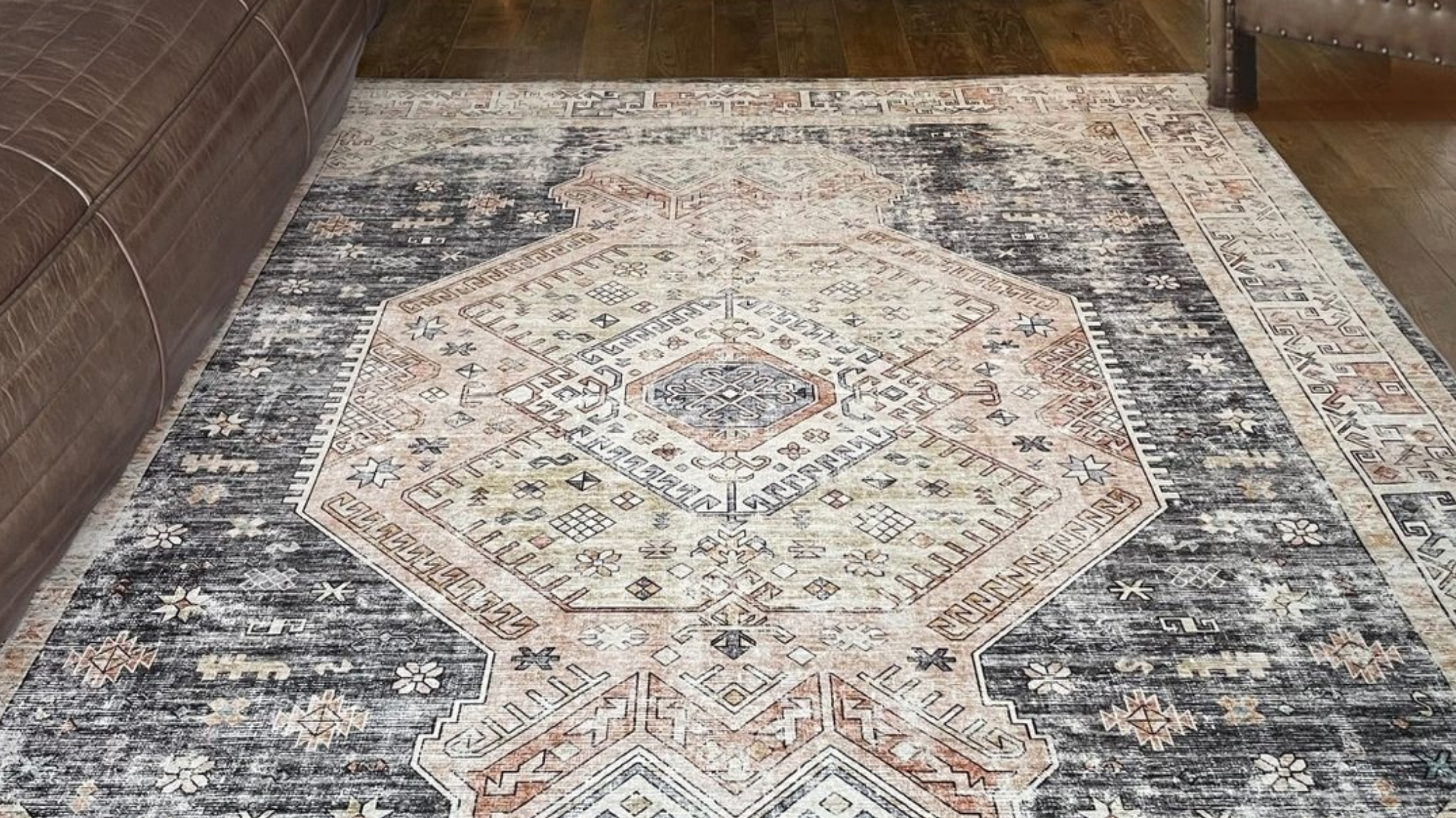 How to create a bohemian-inspired space with Artiplanto's selection of Linen Rugs