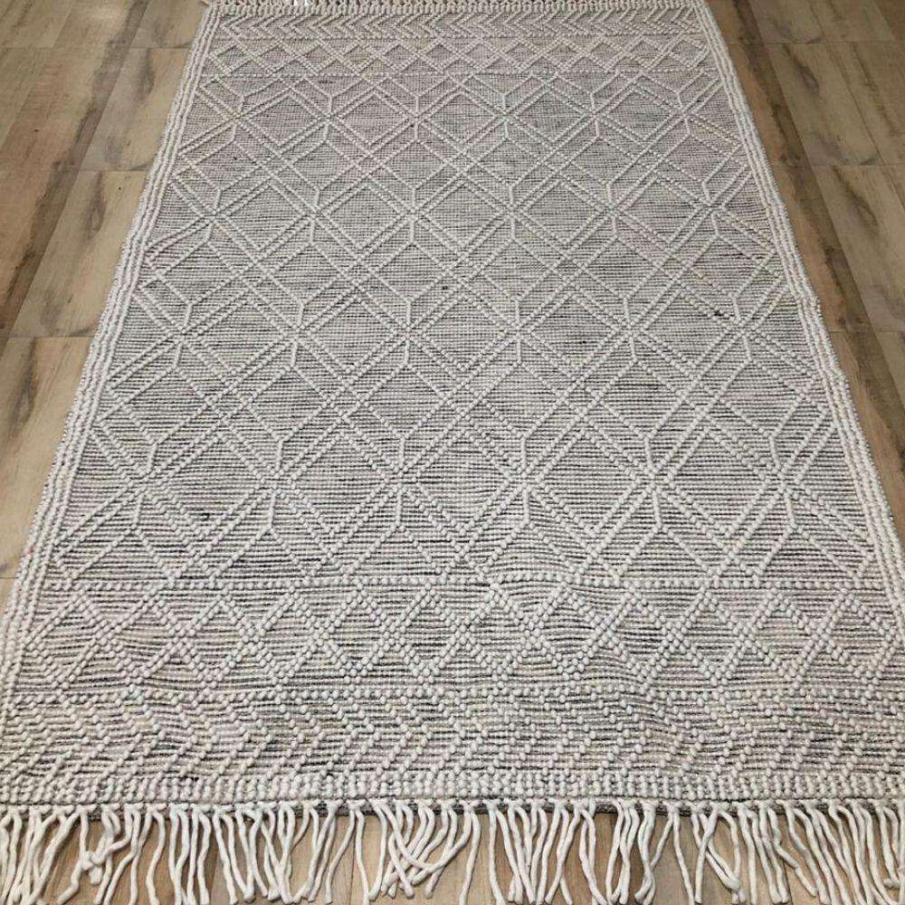 AMAYA WOVEN WOOL RUG ArtiPlanto