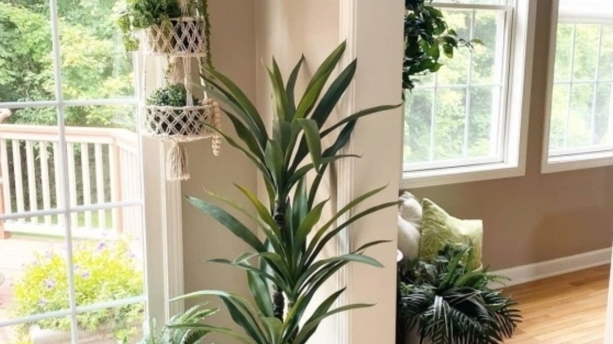 Create a Serene Summer Bedroom with Artiplanto's Faux Plants