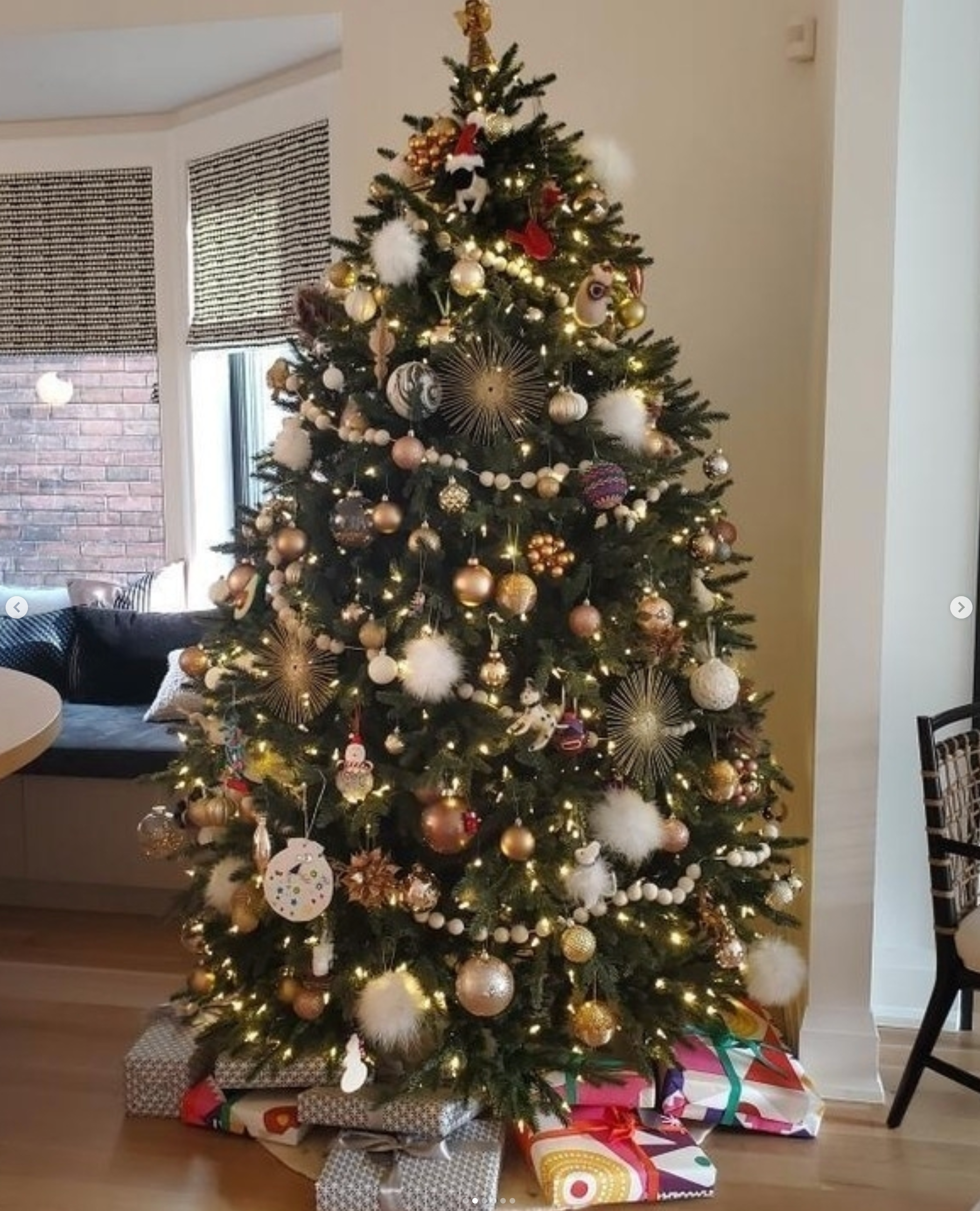 Deck the Halls with Artiplanto: Your Ultimate Holiday Shopping Destination!