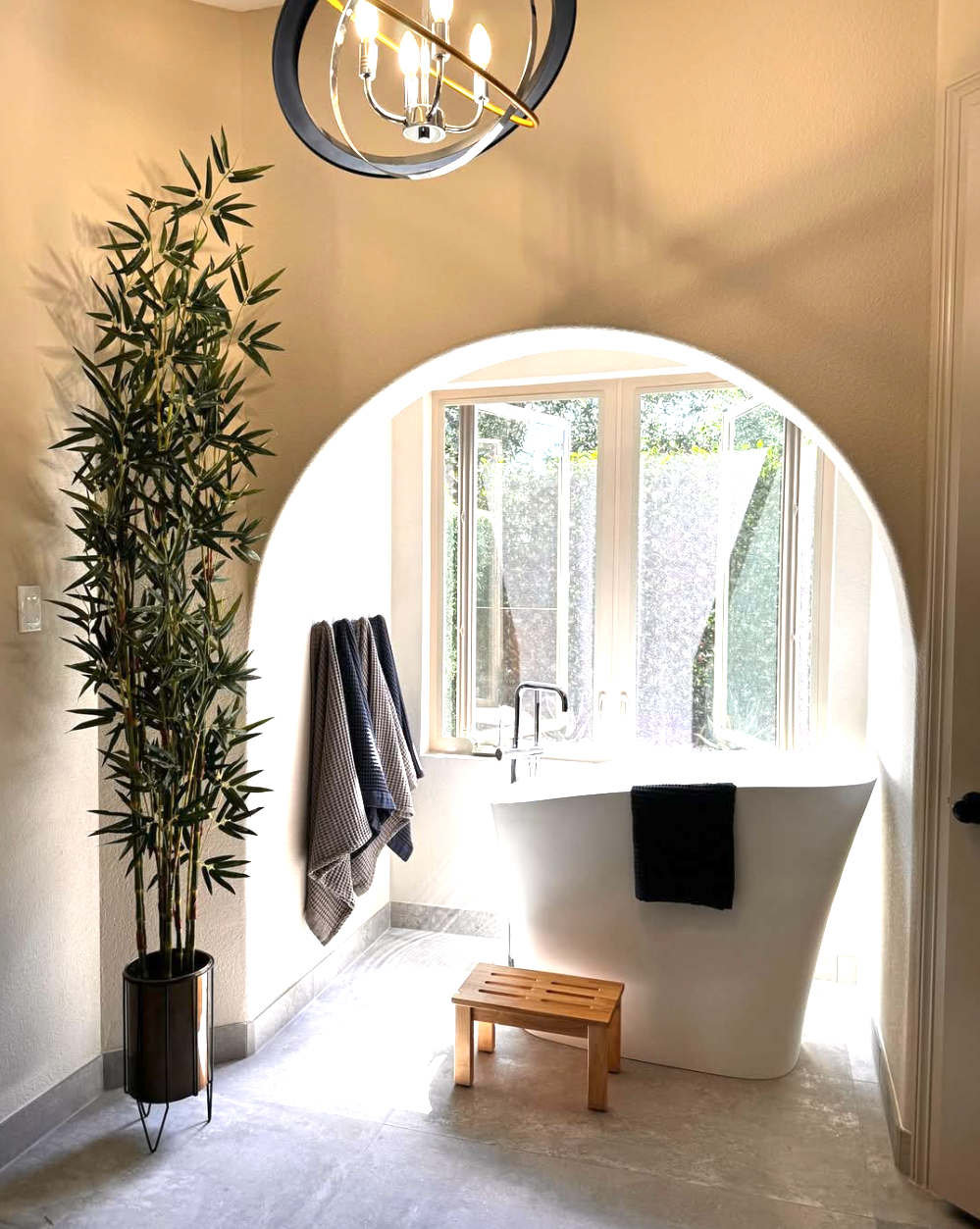 🌥️ No Sun, No Problem: Why Artificial Plants Shine in Shorter Fall Days