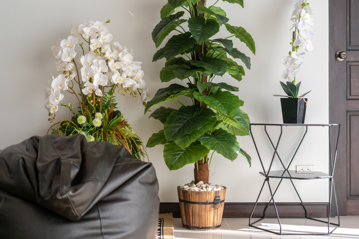 How To Get A Farmhouse Décor Look With Artificial Plants