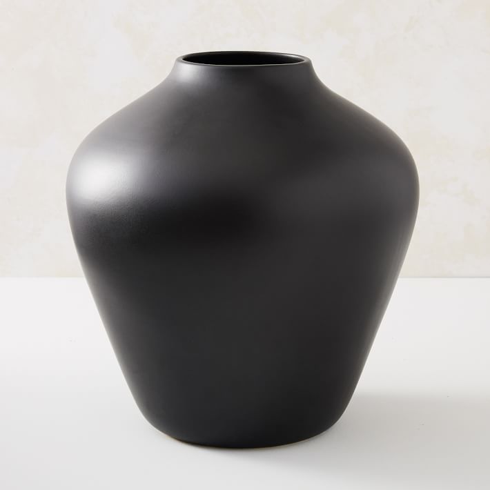Black Vase Collection